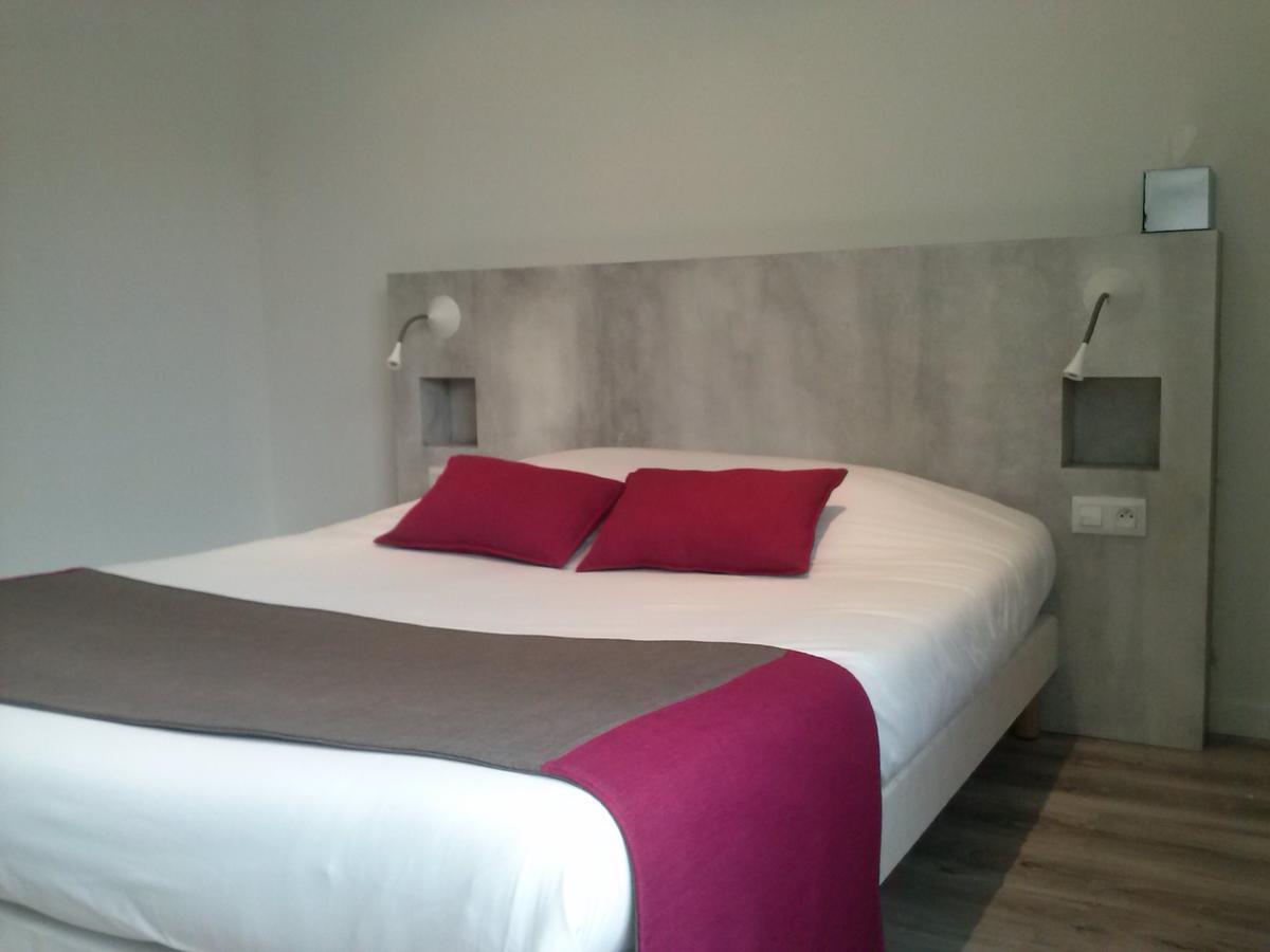 Logis - Hotel Restaurant Du Canard Hangest-sur-Somme Room photo
